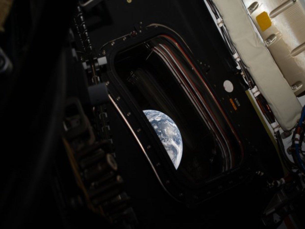 NASA’s Artemis II Astronauts Capture Stunning Moon Images: US Space Milestone